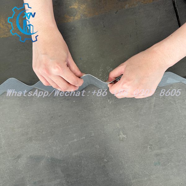 corrugated roofing sheet forming machine producing high precision metal roofing panels with stable feeding and hydraulic cutting system