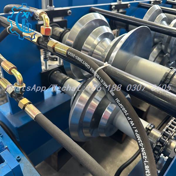ridge cap machine metal hydraulic pipe connector