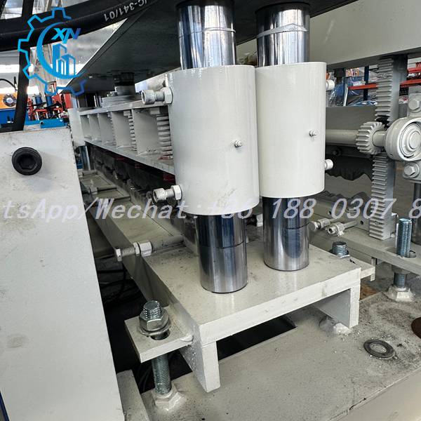 glazed tile roll forming machine double guide pressing system