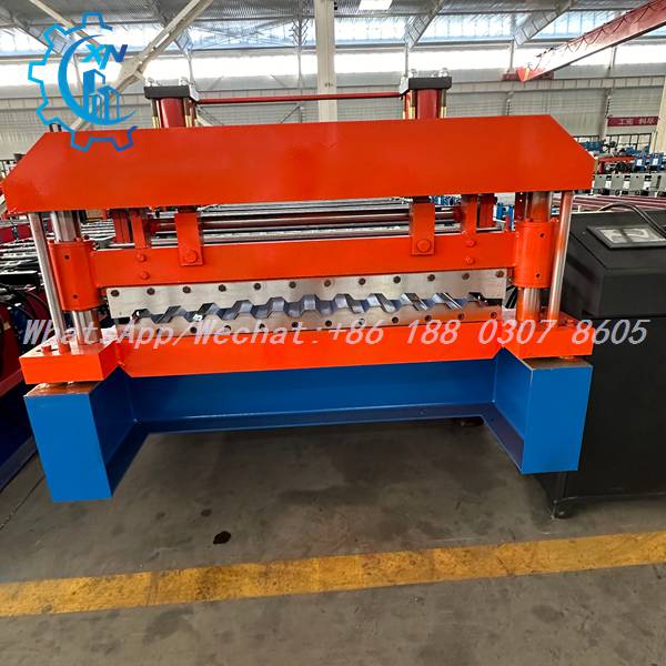 Trapezoidal roof panel machine hydraulic cutting system with Cr12MoV blade