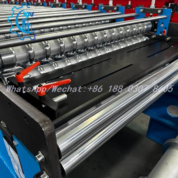 Adjustable feeding guide system roof sheet making machine price