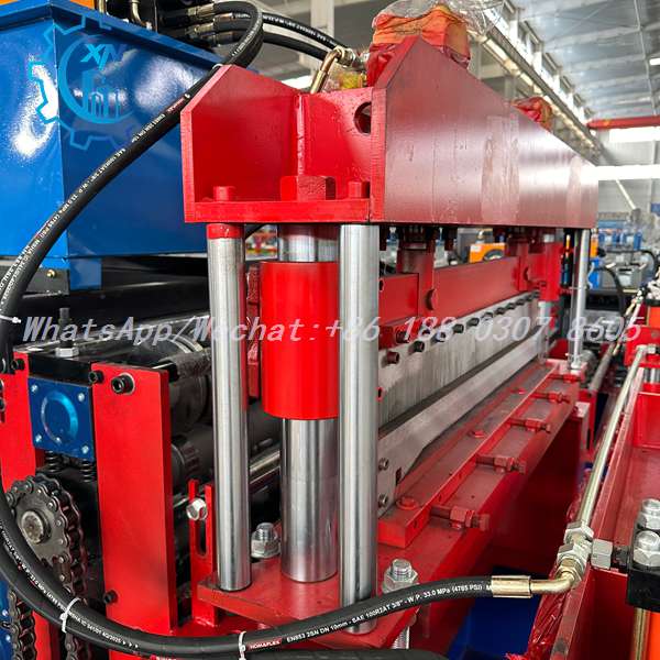 Hydraulic cutting system from roofing sheet making machine manufacturers