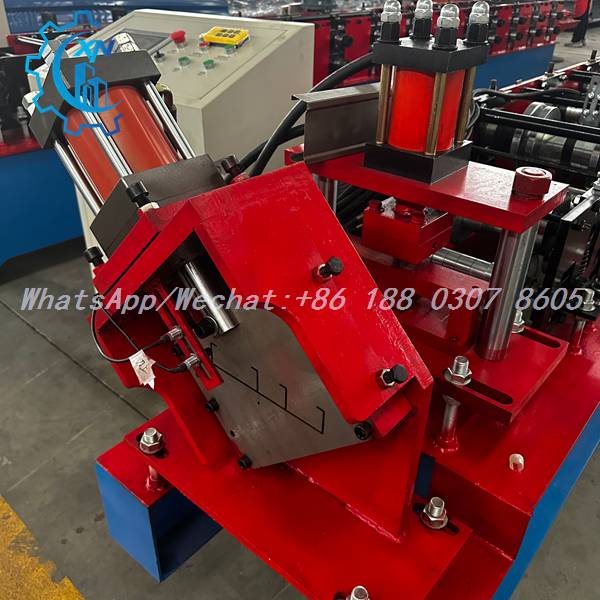 Hydraulic cutting unit with die plate on steel frame machine