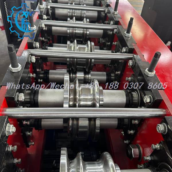 Internal profile rollers of automatic rolling shutter machine