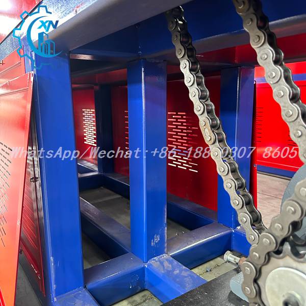 Internal chain drive of shutter making machine