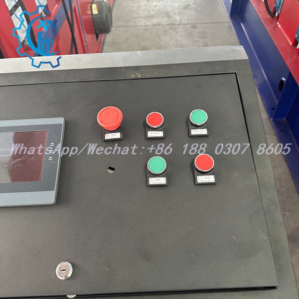 Control panel of shutter making machine with bilingual buttons