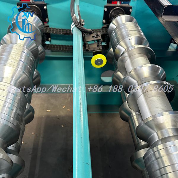 Forming roller stations with chain drive inside IBR roof sheet making machine