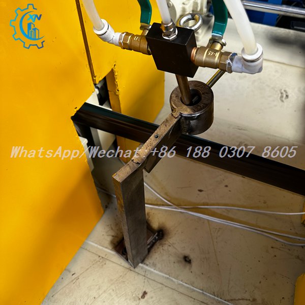 PU foam injection head on shutter door roll forming machine