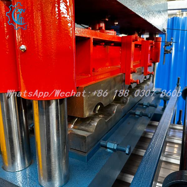 Colonnes et mors de la cisaille de la machine à tôle