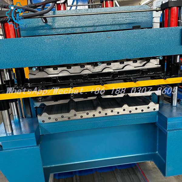 Hydraulic shear and cutting dies of the IBR machine