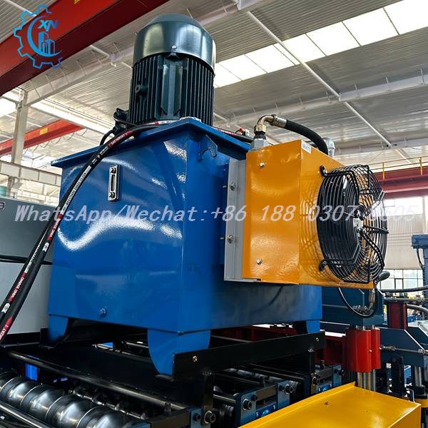 Hydraulic power pack of the IBR machine with cooler