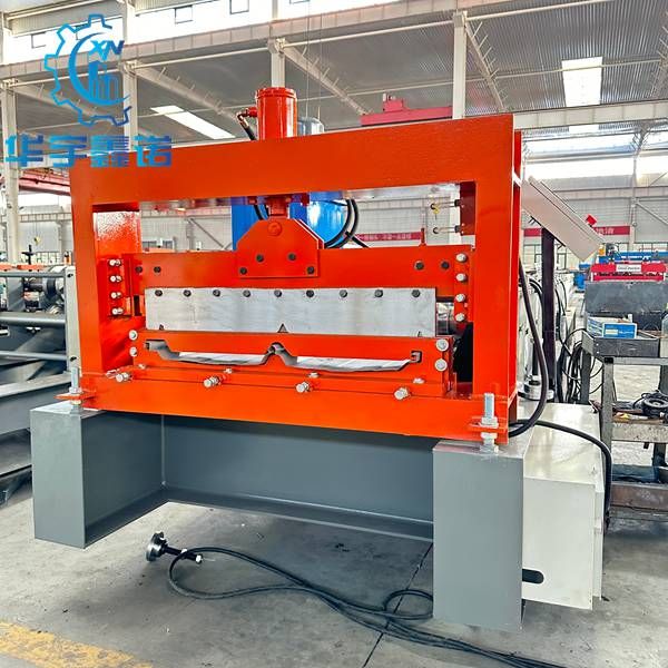 Standing seam metal roof machine